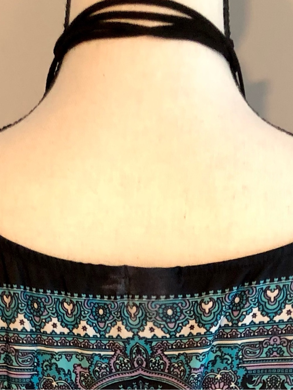 Halo Black Print Top Size XL - Picture 8 of 10